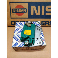 Original Nissan Datsun Laurel C31 Motor ZV vorne links 80550-01L01