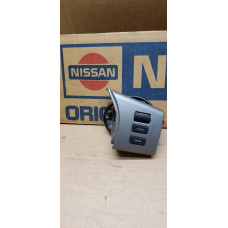 Original Nissan Navara D40 Lenkradschalter 25551-4X01A