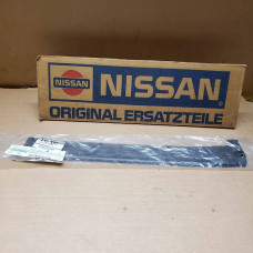 Original Nissan Qashqai J10 Dichtung Tür hinten unten 82838-JD00B 82838-JD000 82838-JD00C
