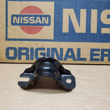Original Nissan Patrol Y61 Evalia NV200 Halter Buchse Stabilisator 54614-60U05