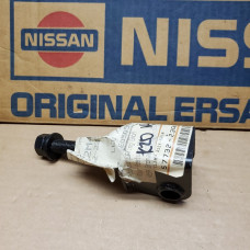Original Nissan Pickup D21 Pickup D22 Urvan E24 Halter Reserverad 57732-23G01 Original Nissan Pickup D21 Pickup D22 Urvan E24 Halter Reserverad 57732-23G01