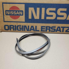 Original Nissan Patrol Y61 Dichtung Verbreiterung vorne 63880-VB002 Original Nissan Patrol Y61 Dichtung Verbreiterung vorne 63880-VB002