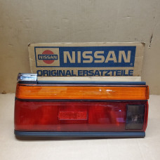 Original Nissan Laurel C32 Rücklicht links 26555-56L60 26555-56L61 Original Nissan Laurel C32 Rücklicht links 26555-56L60 26555-56L61
