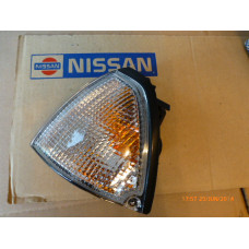 Original Nissan Primera W10 Blinker links B6135-76N00