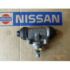 Original Nissan Bluebird Prairie Vanette Radbremszylinder 44100-D5510 44100-D5512 44100-D5511