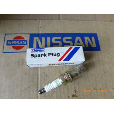 Original Nissan 100NX Almera Primera Sunny Zündkerze 22401-20J05 NGK BKR5E