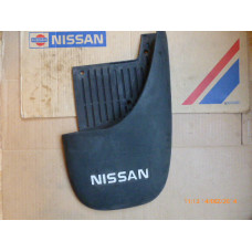 Original Nissan Terrano R20 Schmutzfänger hinten rechts 78810-0F005 78810-0F010