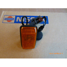 Original Nissan Patrol 160 Patrol 260 Seitenblinker 26160-C8421 26160-G9701