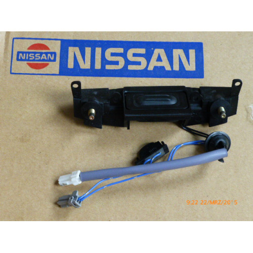 Original Nissan Micra K12 Schalter Heckklappe 25380-AX10B 25380-AX10A  Original Nissan 25380AX10B 25380AX10A Genuine Nissan Micra K12 Switch Back  Door Opener 25380-AX10B 25380-AX10A Nissan Ersatzteile 25380AX10B 25380AX10A