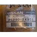 Original Nissan Patrol Y61 Terrano R20 Öldruckschalter 25240-2X901 25240-2X900 25240-2X905