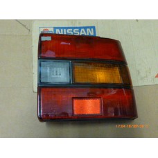 Original Nissan Stanza T11 Rücklicht rechts 26550-D1200