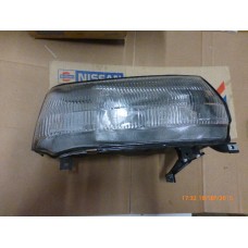 Original Nissan Bluebird T12,Frontscheinwerfer rechts 26025-D4603 , 26025-D4600