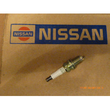 Original Nissan 100NX B13 Terrano WD21 Primera P10 Primera W10 Sunny N14 Serena C23M Zündkerze 22401-53J07