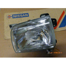 Original Nissan Pickup D22 Frontscheinwerfer LH 26060-3S225 26060-3S200