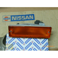 Original Nissan Bluebird U11 Blinker links B6135-01E60