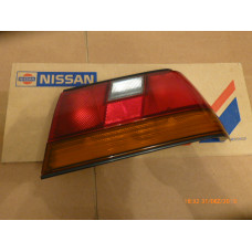 Original Nissan Sunny N13 Rückleuchte rechts B6550-89M20 B6554-89M20