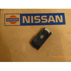 Original Nissan Sunny Cherry Prairie Laurel Verteilerfinger 22157-03A00