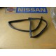 Original Nissan Stanza T11 Fensterführungsgummi hinten 82331-D0100 ,82331-D3001 