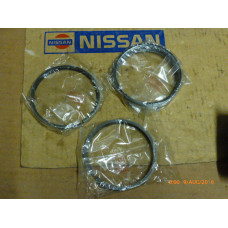 Original Nissan Pickup 720 Pickup D21 Urvan Cabstar Kolbenringe 12033-L2006 12033-L2002 12033-L2004