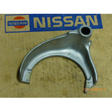 Original Nissan Sunny Almera Maxima Prairie Bluebird Schaltgabel 32805-03E01