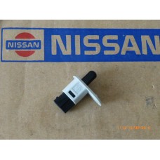 Original Nissan Patrol Y61,Pickup D22,Pathfinder R50,Maxima A32,Sunny Y10,Türschalter 25360-VJ200
