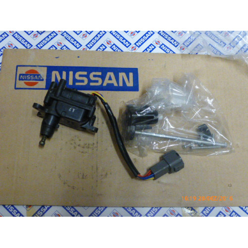 Nissan 26056 au300