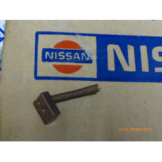 Original Nissan Kohlebürsten Anlasser  Pickup 720 Cherry N12 Micra K10 Prairie 23380-B5010