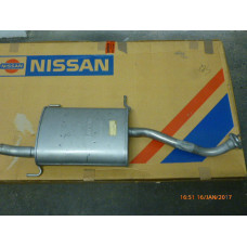 Original Nissan Primera P10 Endschalldämpfer Auspuff 20100-77J00 20100-77J01