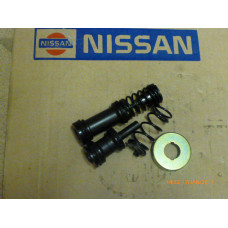Original Nissan Terrano Pickup Silvia Laurel Vanette Reparatur Set Hauptbremszylinder 46011-25G26 D6011-VK91A 46011-V5026