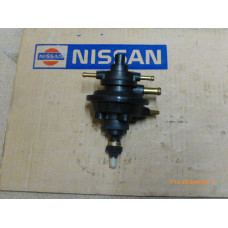 Original Nissan-Datsun Sunny B11 Cherry N12 Vakuum Ventil Vergaser 16262-33M10