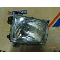 Original Nissan Pickup D22 Frontscheinwerfer rechts 26010-3S225 26010-3S200