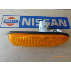 Original Nissan Sunny N14 Seitenblinker 26160-50C00