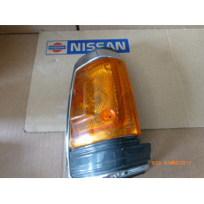 Original Nissan Pickup 720 Pickup Y720 Seitenblinker RH 26160-08W05
