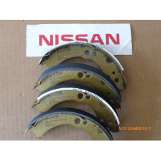 Original Nissan Micra K10 Bremsbacken hinten DD06M-28B25 44060-28B25