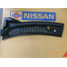 Original Nissan Almera Tino V10M Abdeckung Wischergestänge rechts 66862-BU200