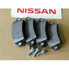 Original Nissan Interstar X70 Renault Master Opel Movano Bremsbeläge hinten 44060-00QAE