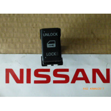 Original Nissan Pathfinder R51 Navara D40 Patrol Y61 Schalter 25210-EB300