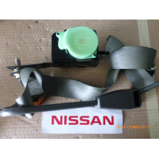 Original Nissan Bluebird U11 Sicherheitsgurt vorne links 86841-13E00