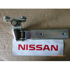 Original Nissan Prairie M10 Rollen Tür hinten links 82411-01R02