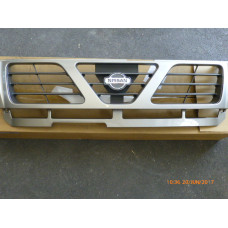 Original Nissan Patrol Y61,Safari Kühlergrill 62310-VB000 62310-VB202