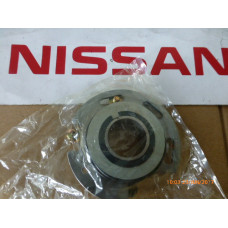 Original Nissan Pickup 720 Urvan E23 Urvan E24 Cabstar F22 Platte Verteiler 22136-R9006