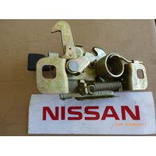 Original Nissan Datsun Violet A10 Motorhaubeschloss 65601-W5810