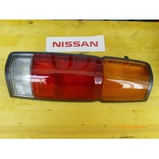 Original Nissan Pickup D21 Rücklicht links 26526-23G15
