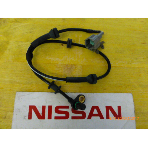 Original Nissan Navara D40 Pathfinder R51 ABS Sensor vorne 47910EA025