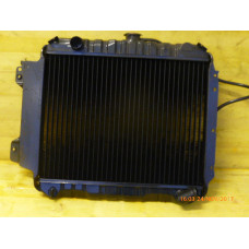 Original Nissan Datsun Kühler 21400-N6900