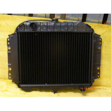 Original Nissan Datsun Bluebird Kühler 21400-W2600