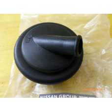 Original Nissan Patrol Y61 Manschette Schalthebel 32862-05G60