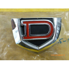 Original Nissan-Datsun Sunny B210/ 120Y Schriftzug Kühlergrill 62312-H5505