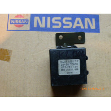 Original Nissan Sunny B12 Sunny N13 Relais 4WD 28498-70A00 B5230-06R86 B5230-06R85