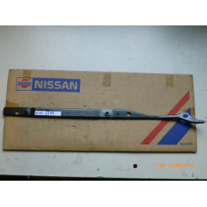 Original Nissan Primera P12 Halter Stoßstange hinten rechts 85220-AU400